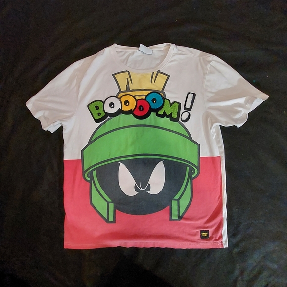 Vintage Looney Tunes Marvin the Martian 3D Tee - Picture 2 of 4